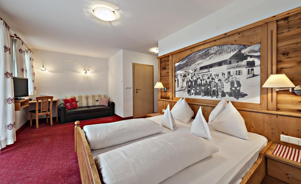 Hotel Pfandleralm Сан-Мартино Номер фото