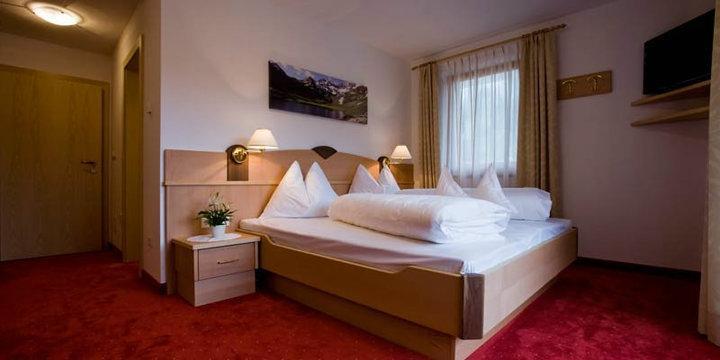 Hotel Pfandleralm Сан-Мартино Номер фото